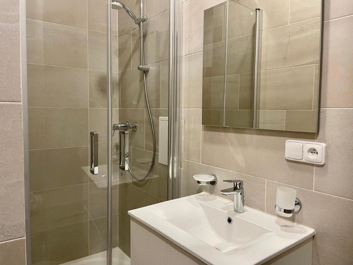 Apartment Brand New Prag